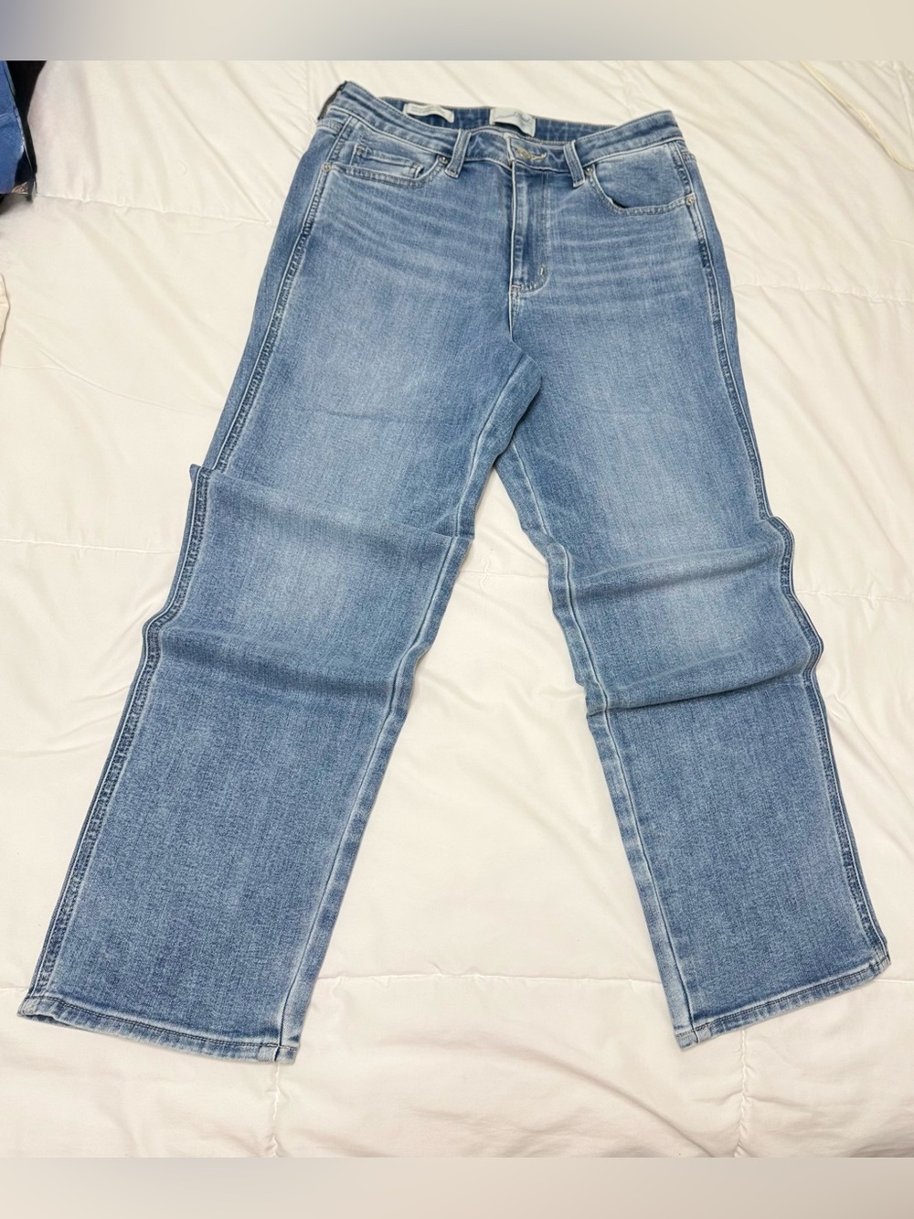 Universal Thread High Rise Everyday Straight Jeans Size 10R Light Wash